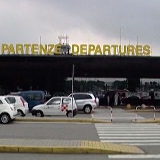 Malpensa, allarme bomba al Terminal 2: aeroporto chiuso per 20 minuti