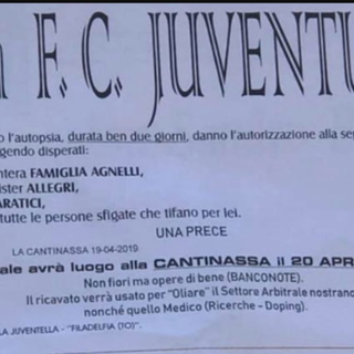 Juve, manifesti funebri per l'eliminazione dalla Champions