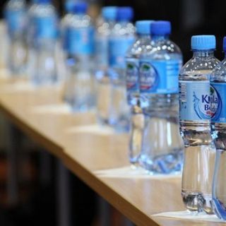 Manovra: Coldiretti, plastic tax colpisce 2/3 spesa famiglie