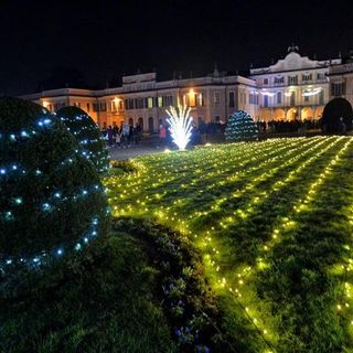 Lombardi in zona gialla e liberi di muoversi non prima di venerdì 11. Dal 21 al 6 gennaio spostamenti vietati oltre regione. Il 25, 26 e 1 gennaio si resta nel proprio comune