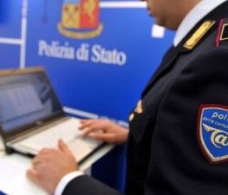 Scambio di immagini pedopornografiche sui social tra giovanissimi: perquisizioni anche a Pavia