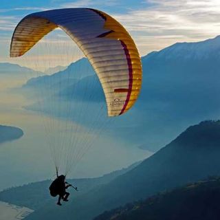 Precipita col parapendio: 59enne di Zibido san Giacomo in prognosi riservata