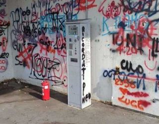 Magenta: parcheggio multipiano, luogo di ritrovo per vandali