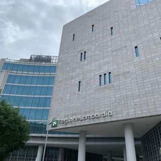 La Lombardia chiede al governo lo stop di attività e spostamenti dalle 23 alle 5 del mattino