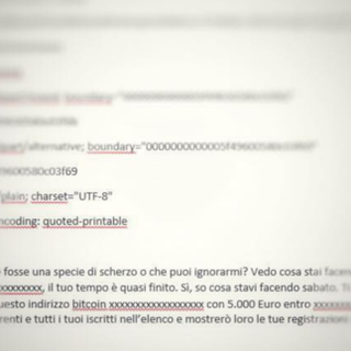 &quot;Vedo cosa stai facendo... Paga o i tuoi sporchi video finiranno ad amici e parenti&quot;