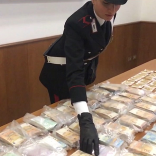 Riciclaggio, società fantasma e lingotti d'oro: l'inchiesta tocca anche Vercelli