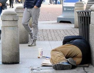 Cresce la povertà, in Lombardia 113 mila redditi di cittadinanza. Aumento del 25% da gennaio