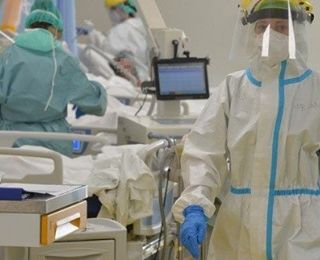 Lombardia/Covid, età media in terapia intensiva è di 60-65 anni