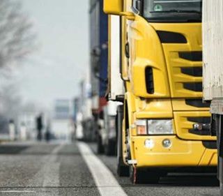 Ladri ad Abbiategrasso rubano tre camion da una ditta di bonifiche