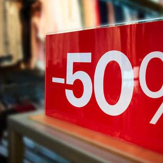 Saldi al via i primi di gennaio, ma per Codacons è rischio flop