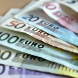 Luglio si apre con una raffica di aumenti