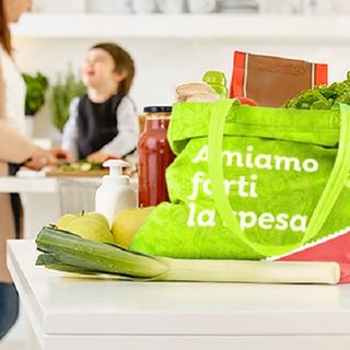 Magentino: code fuori dai supermercati. Come aggirare il problema della spesa?