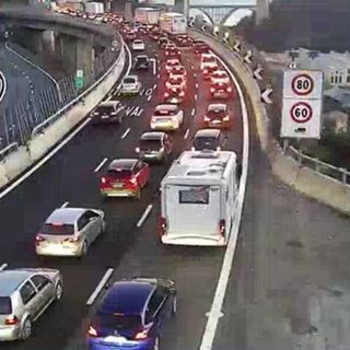 Da Milano a Genova è sempre inferno (auto)stradale: i cantieri mandano in tilt il traffico