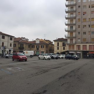 Mortara, sospeso il pagamento del parcheggio sulle “strisce blu”