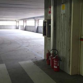 Magenta, ancora vandalismo al parcheggio multipiano