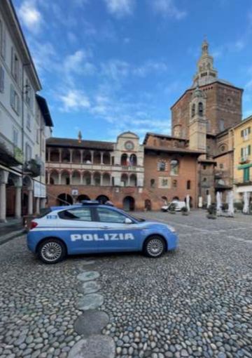 Pavia: tentano furto in appartamento, in manette due ragazze