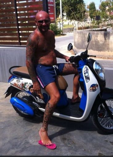 Abbiategrasso: ridiamo a Fabio Inglesi il sorriso che lui ha sempre dispensato a tutti. Servono 900 euro al giorno, aperto un conto corrente