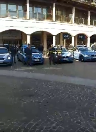 Vigevano: suonano le sirene a lutto in memoria degli agenti uccisi a Trieste