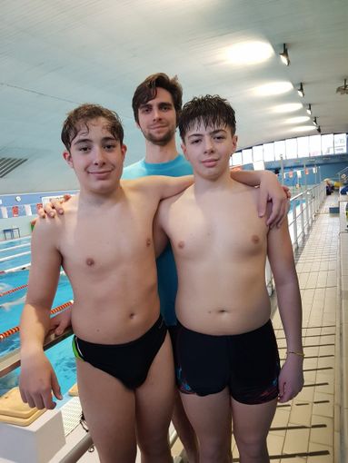 (Nelle foto: Il coach Simone Bonato con gli Es.A Pettenon e Schieraro. Gli Es.C Sala, Cremona e Palmiero) (Nelle foto: Il coach Simone Bonato con gli Es.A Pettenon e Schieraro. Gli Es.C Sala, Cremona e Palmiero)