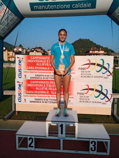 Carolina Gelmotto campionessa regionale Allieve m. 100 e m. 200 Carolina Gelmotto campionessa regionale Allieve m. 100 e m. 200