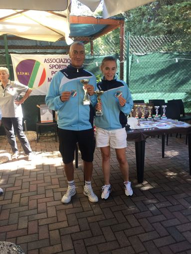 Tennistavolo: Mario Cuzzoni e Giuliana Salvini trionfano ai campionati italiani delle polizie locali