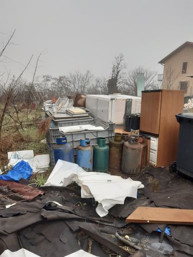 Carbonara al Ticino: sequestrata discarica abusiva di rifiuti Carbonara al Ticino: sequestrata discarica abusiva di rifiuti