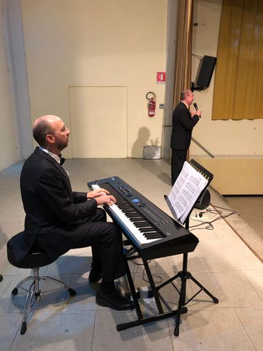 Canzoni alla radio al teatro Martinetti di Garlasco Canzoni alla radio al teatro Martinetti di Garlasco