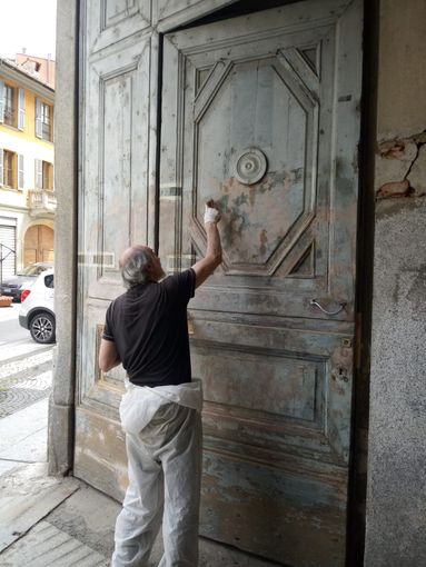Il Liceo Cairoli racconta il restauro del suo portone d’ingresso Reso possibile grazie all’impegno del Rotary club Vigevano Mortara Il Liceo Cairoli racconta il restauro del suo portone d’ingresso Reso possibile grazie all’impegno del Rotary club Vigevano Mortara