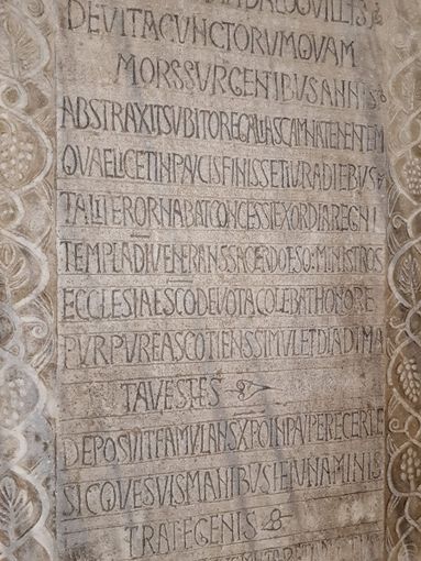 Visita guidata “Parole dimenticate nella pietra”