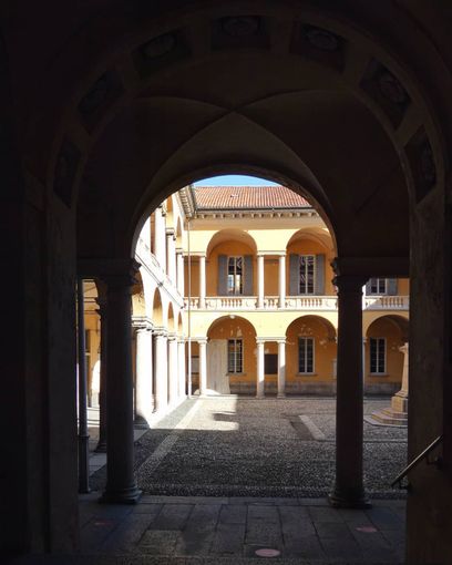 sabato 17 aprile, storie curiose ed inedite tra i cortili di Pavia