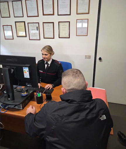 Vigevano, “Money Muling”: i carabinieri identificano e denunciano all’autorità giudiziaria sette persone Vigevano, “Money Muling”: i carabinieri identificano e denunciano all’autorità giudiziaria sette persone