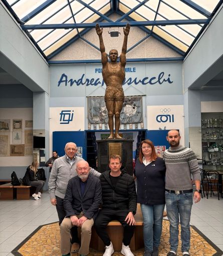 Mortara, l'ex campione del mondo di F1 Kimi Raikkonen presente alla gara di zona tecnica al PalaMassucchi