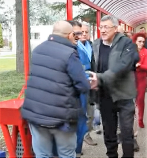 Sannazzaro de’ Burgondi: il neo segretario della Cgil Maurizio Landini in visita ieri presso il polo petrolchimico Eni Sannazzaro de’ Burgondi: il neo segretario della Cgil Maurizio Landini in visita ieri presso il polo petrolchimico Eni
