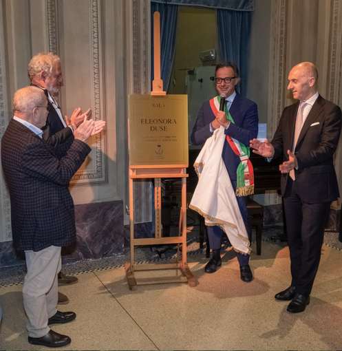 Vigevano rende omaggio a Eleonora Duse Vigevano rende omaggio a Eleonora Duse