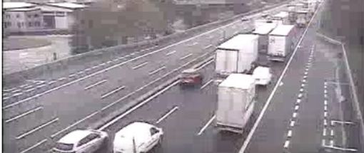 Incidente sull'Autostrada dei Laghi tra Busto e Castellanza: un ferito e traffico in tilt