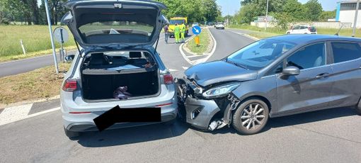 Robecco: scontro alla solita intersezione con Magenta, una ragazza ferita