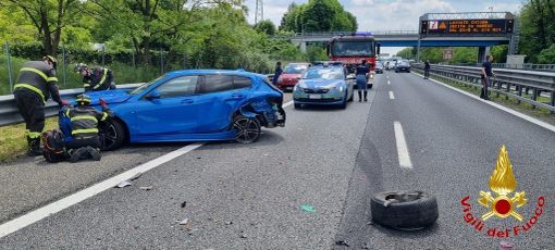 Incidente tra due auto sull'Autostrada dei Laghi nei pressi di Solbiate Arno in direzione Varese