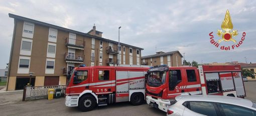 Mortara: incendio in un appartamento, sul posto due squadre di Vigili del fuoco Mortara: incendio in un appartamento, sul posto due squadre di Vigili del fuoco