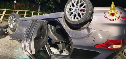 Cassolnovo: auto ribaltata in via del Porto ritrovata senza occupanti a bordo