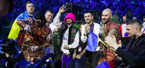 L'Ucraina esulta per la vittoria (foto dal sito ufficiale di Eurovision) L'Ucraina esulta per la vittoria (foto dal sito ufficiale di Eurovision)