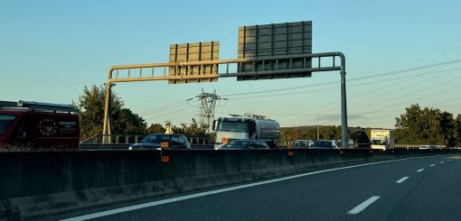 Le code tra Besnate e Castelletto Ticino sulla Diramazione A8-A26 Le code tra Besnate e Castelletto Ticino sulla Diramazione A8-A26