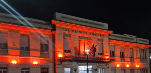 Giornata Internazionale contro la violenza sulle donne, il Policlinico San Matteo si illumina di rosso Giornata Internazionale contro la violenza sulle donne, il Policlinico San Matteo si illumina di rosso