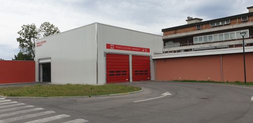 Bernate Ticino: infortunio sul lavoro, 39enne cade da due metri Bernate Ticino: infortunio sul lavoro, 39enne cade da due metri