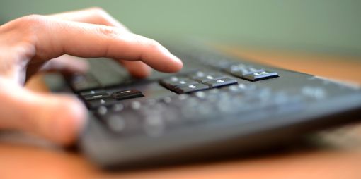 OnlyFans in Italia: perché sempre più ragazze scelgono l’indipendenza digitale