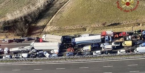 Riaperta alle 17 la A26; le vittime avevano 37 e 71 anni