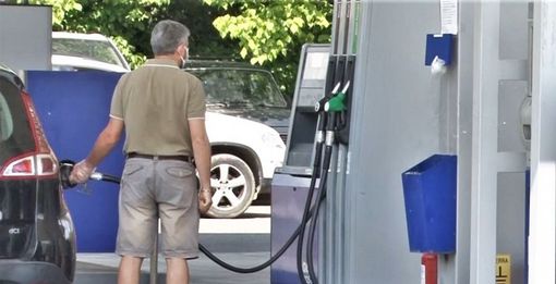 Salasso carburanti, i prezzi aumentano ancora