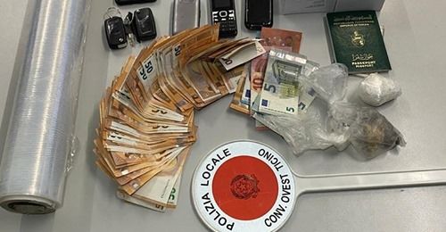 Trecate: blitz antidroga della Polizia locale Trecate: blitz antidroga della Polizia locale