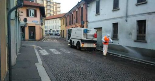 Magenta, sanificazione della città in corso