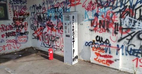 Magenta: parcheggio multipiano, luogo di ritrovo per vandali