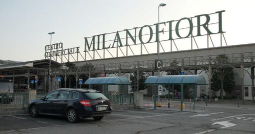 Riaperto il Carrefour di Assago, convalidato arresto dell’aggressore Riaperto il Carrefour di Assago, convalidato arresto dell’aggressore